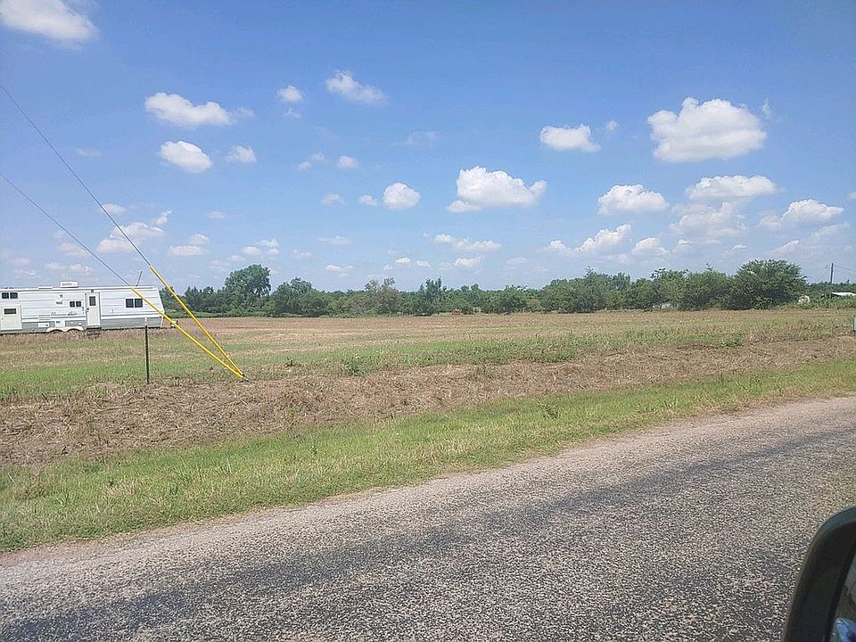 2nd image of 543 S Cimarron Rd