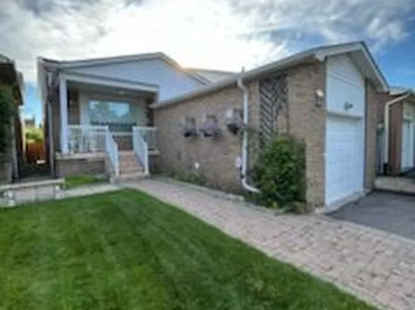 40 Greenwich Sq W, Toronto, ON M1J 3L1
