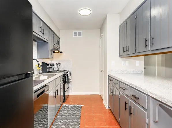Stagecoach West, 234 S Main St #290a47970, Lumberton, TX 77657
