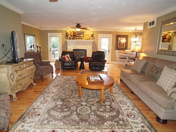 4th image of 42 Callery Pear Dr Unit 6