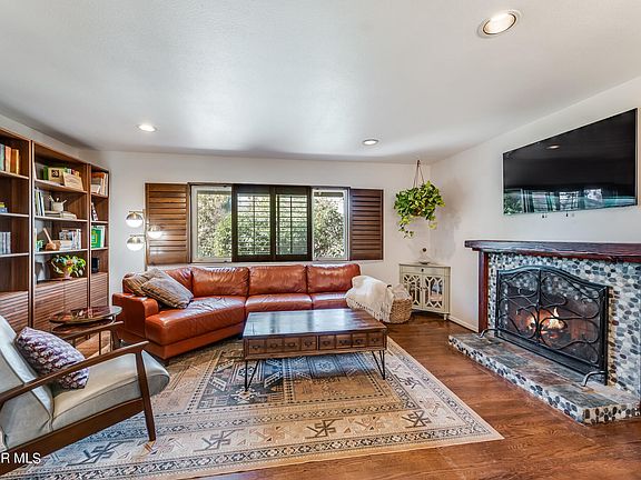 3rd image of 3889 Hartung Ct
