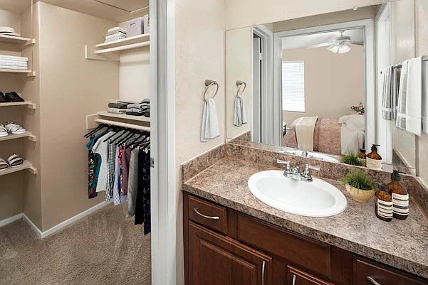 Residences of Valley Ranch — Photo 10