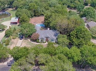 7041 Montgomery Rd, Midlothian, TX 76065