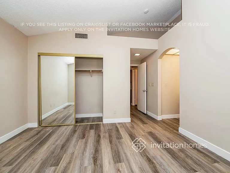 3213 Shoreheight St — Photo 8