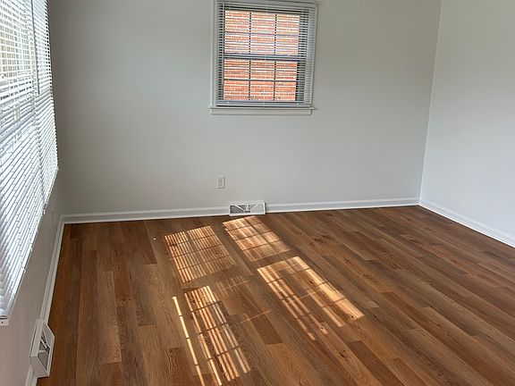 2nd image of 1857 Marietta Dr