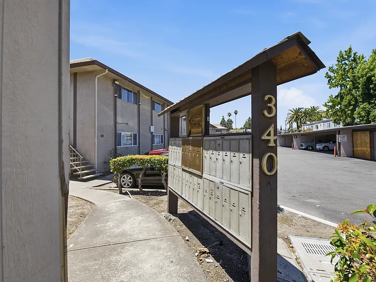 340 Industrial Parkway — Photo 5