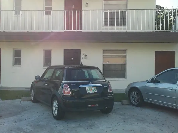 4710 SE 6th Ave APT 3, Cape Coral, FL 33904