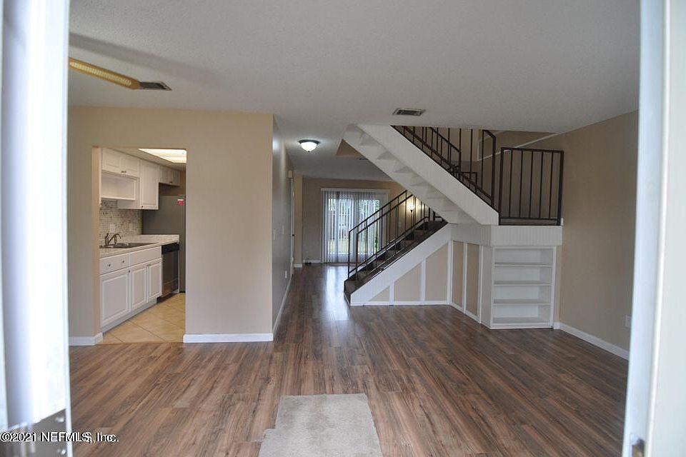 1st image of 1818 Willowwood Dr