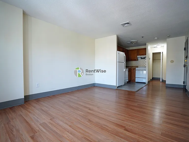 1127 Boylston St #302 — Photo 3