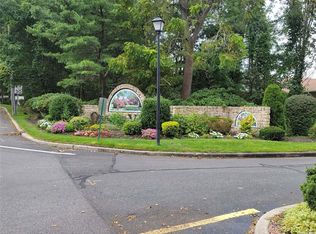 147 Theodore Dr, Coram, NY 11727