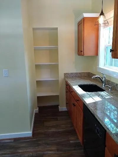 295B Lakeshore Dr — Photo 8