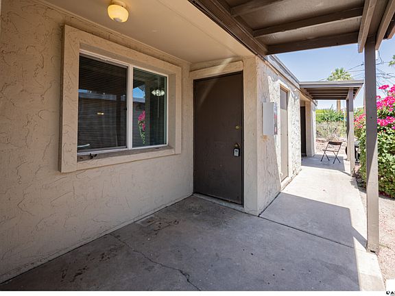 3rd image of 903 S Kenwood Cir APT 2