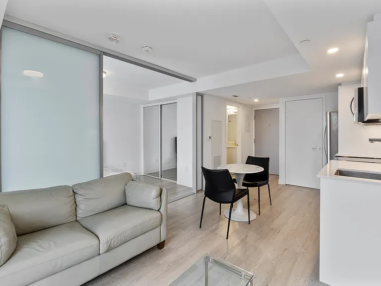 480 Wilson Ave — Photo 9