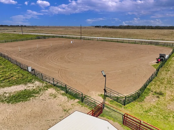 182 Lcr 329, Prairie Hill, TX 76678