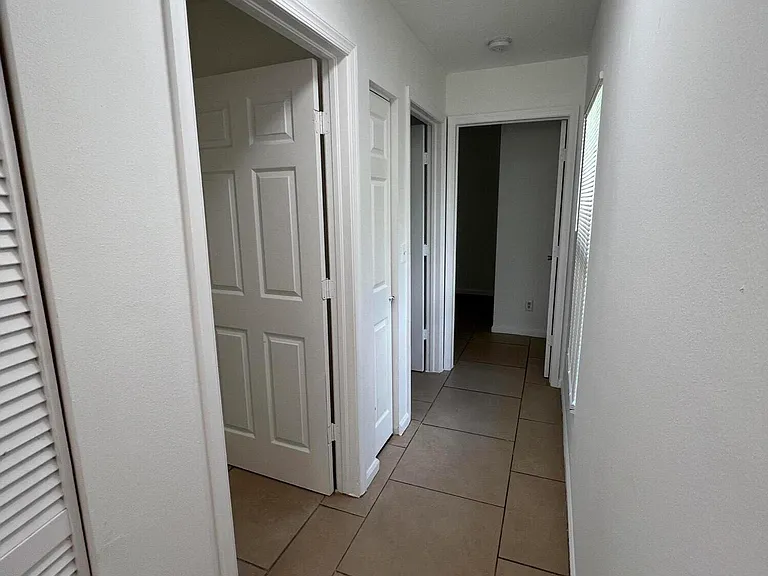 8444 SE Date St — Photo 7