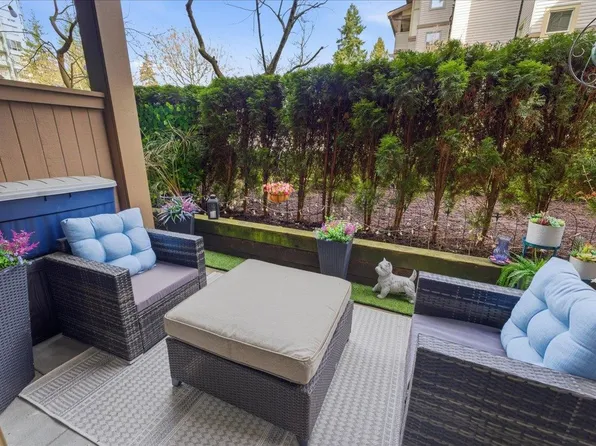 10088 148th St #111, Surrey, BC V3R 3M9