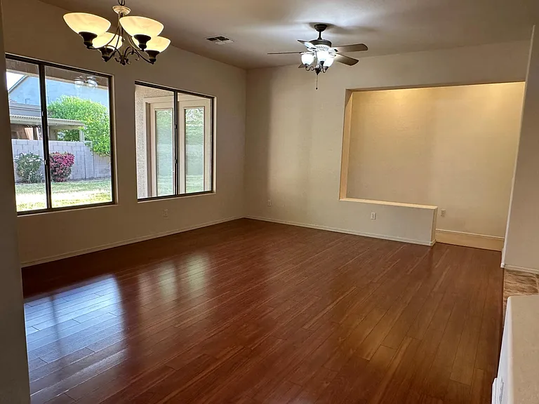 1884 E Locust Pl — Photo 20