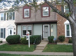 5845 Berkshire Ct, Alexandria, VA 22303