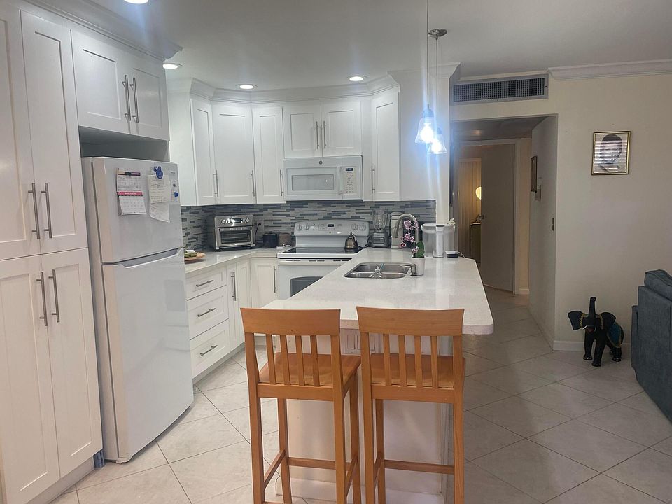 1st image of 148 Waterford G Way #149