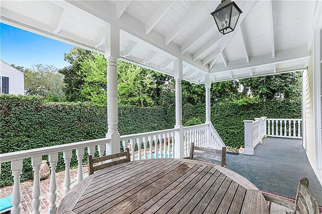 1st image of 2912 Prytania St