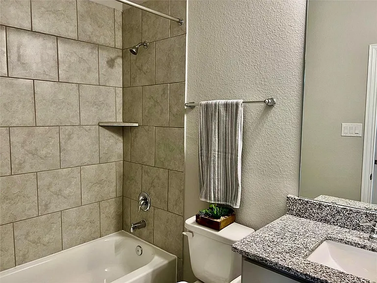31418 Horseshoe Meadow Bnd — Photo 17