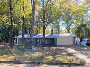 1551 Arcadia Cir, Tupelo, MS 38804