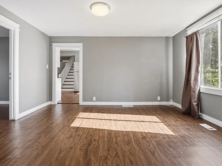 215 E Sherman St #1 — Photo 17