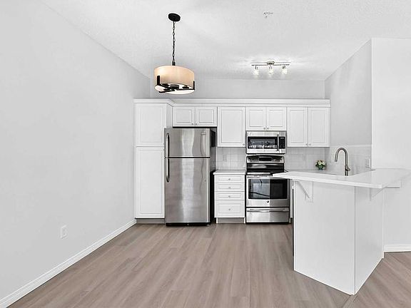 4th image of 777 N 3rd Ave SW #412