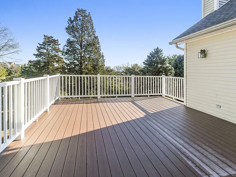 107 Benson Pl — Photo 25
