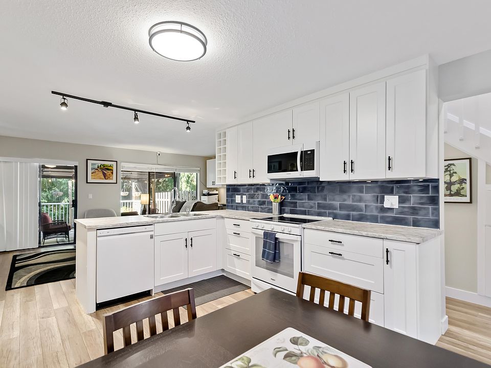 1st image of 12227 Skillen St #19