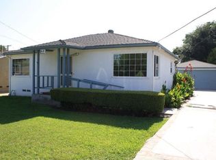 215 Santa Isabel Ave, Costa Mesa, CA 92627