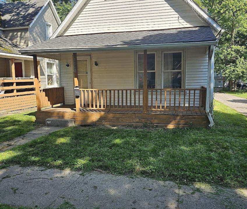 1st image of 1000 Hudson St