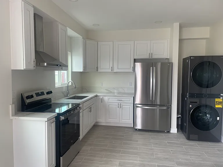 3069 Melbourne Dr — Photo 3