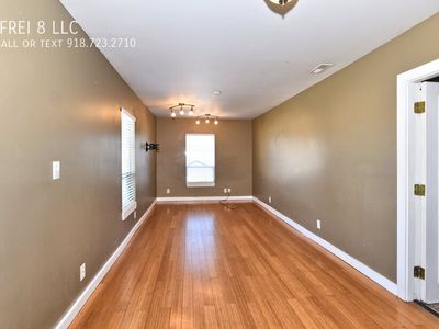 3340 E King Pl, Tulsa, OK, 74115