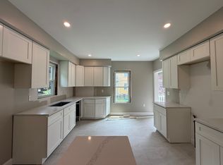 121 Highland Rd #1, Somerville, MA 02144