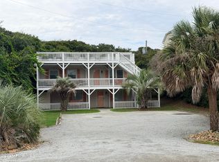 5708 Emerald Dr, Emerald Isle, NC 28594