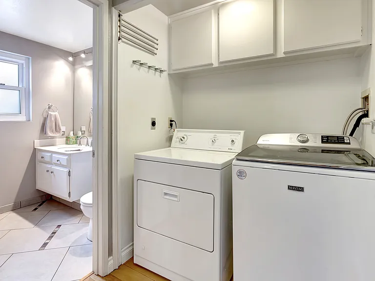 3 Holly Hill Ln — Photo 5