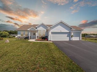 N4104 Country Clb, Brodhead, WI 53520