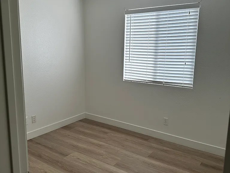 5604 Deodar Dr — Photo 12