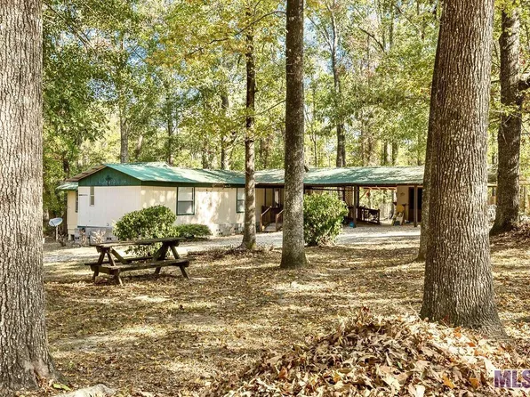 421 N Burton St, Greensburg, LA 70441