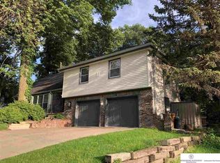 807 Ivy Ct, Bellevue, NE 68005