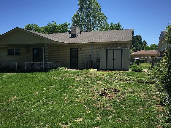 2nd image of 807 Schulze Dr