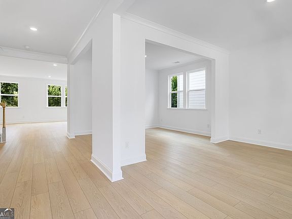 5th image of 3979 Alderstone Dr