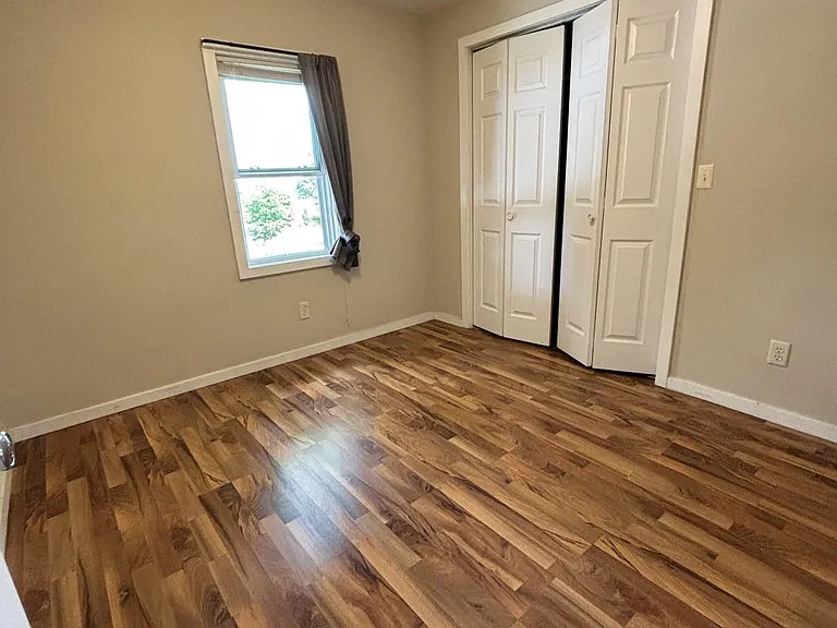 230 N 10th Ave — Photo 10