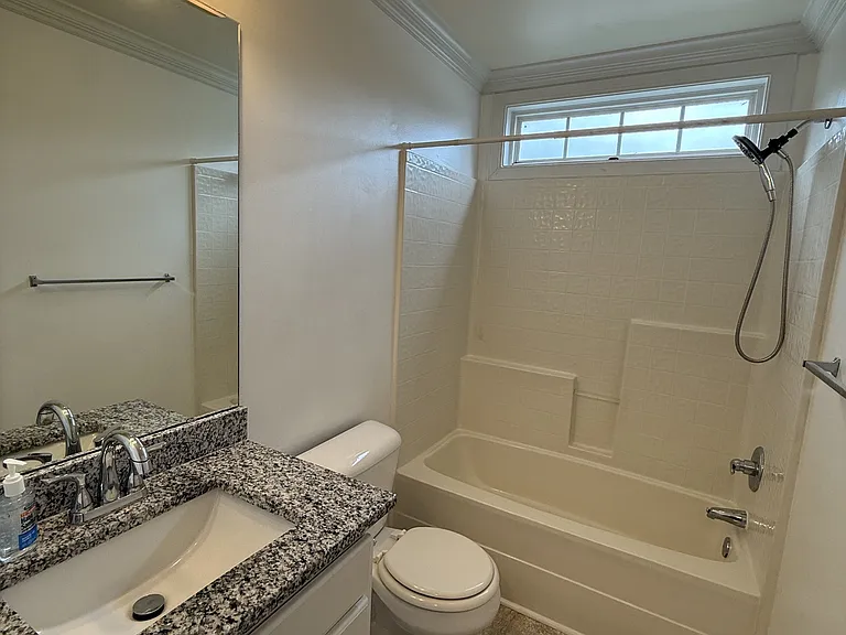 720 Carrington Ln — Photo 13
