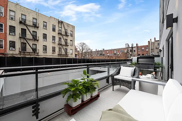 Rented by Living New York | media 23