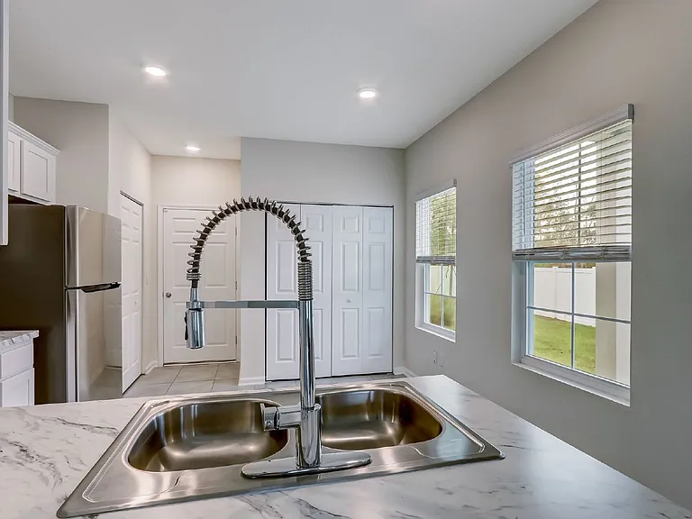 988 Observatory Pkwy — Photo 17
