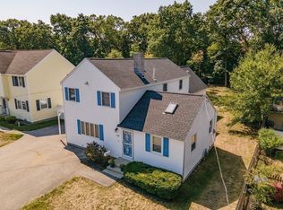 280 Burnham Rd, Lowell, MA 01852