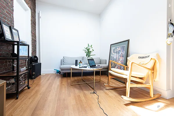 Rented by Brick&Mortar | media 5