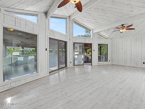 3rd image of 7417 Bluff Point Rd